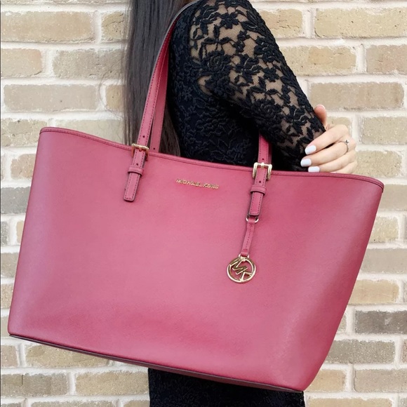 🌺🌺🌺 NWT Michael Kors Tote mulberry - Picture 7 of 8